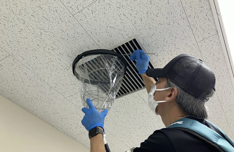 空調設備の最適な環境整備を制気口清掃で実現